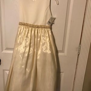 This is brand new dress tags on